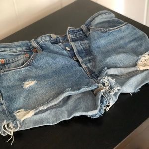 Levi’s • Distressed Cut-Off Shorts